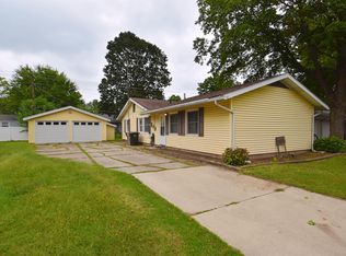 1127 Ebeling Dr, South Bend, IN 46615