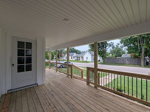 3rd image of 9 E Flora St
