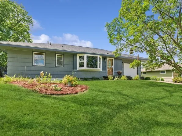 156 97th Ave NE, Blaine, MN 55434