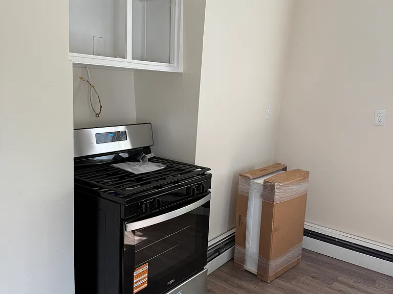 54 Harrison St #3 — Photo 7