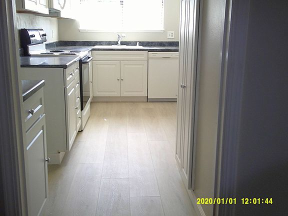 4th image of 208 Grand Canyon Dr