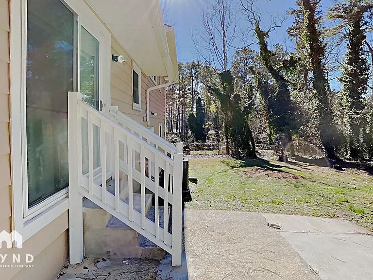 5279 Joan Of Arc Pl — Photo 15