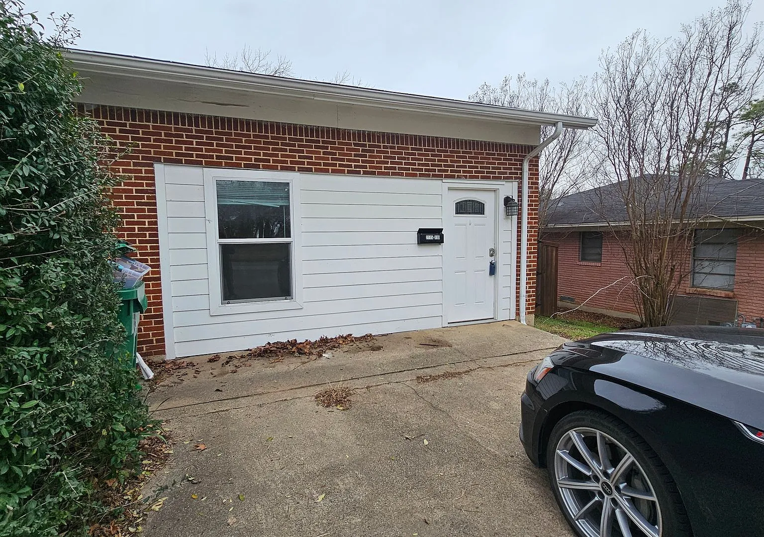 2115 Glenwood Ln. — Photo 1