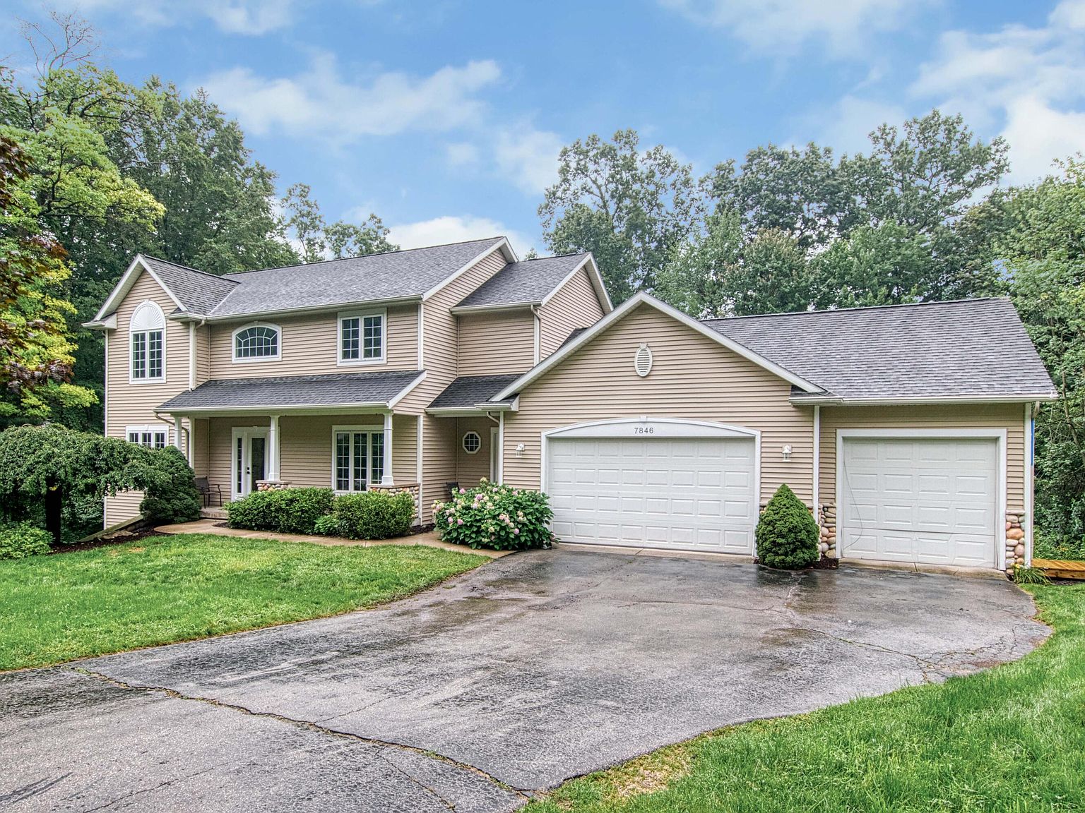 7846 Kristin Ct SE, Caledonia, MI 49316 | Zillow