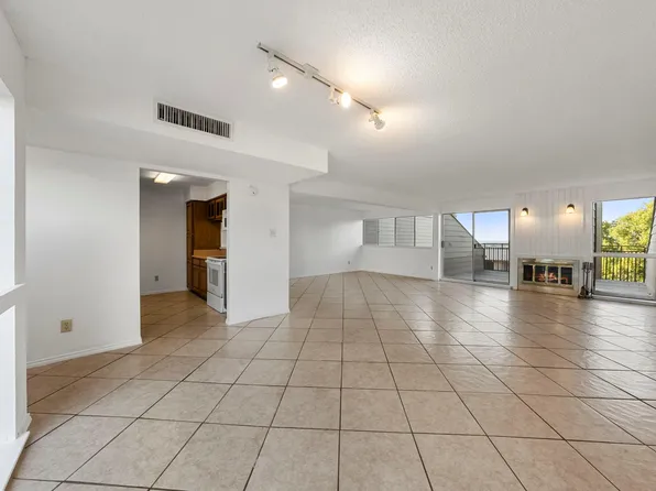 300 Out Yonder Unit 178, Horseshoe Bay, TX 78657