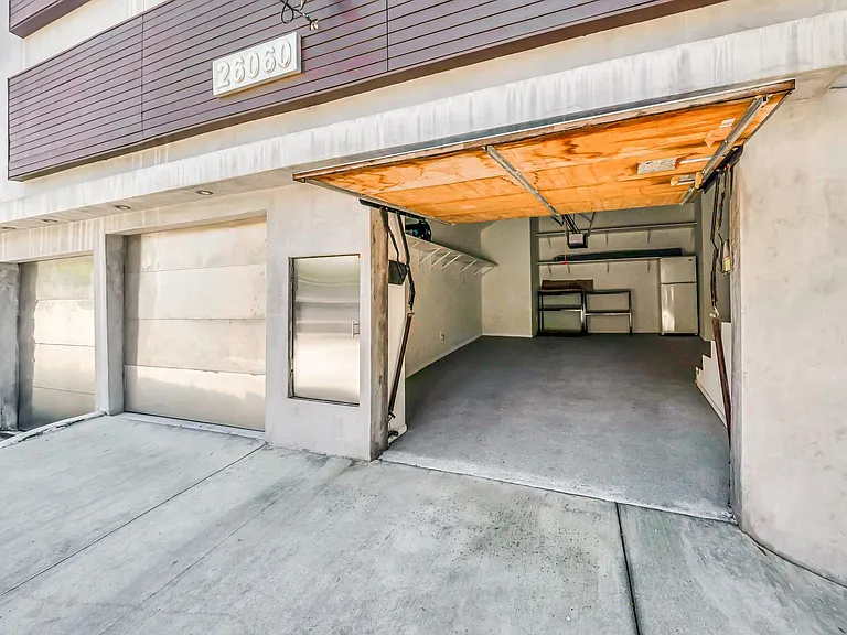 26060 Pacific Coast Hwy #PENTHOUSE — Photo 32