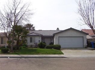 937 Don Medico Dr, Hanford, CA 93230