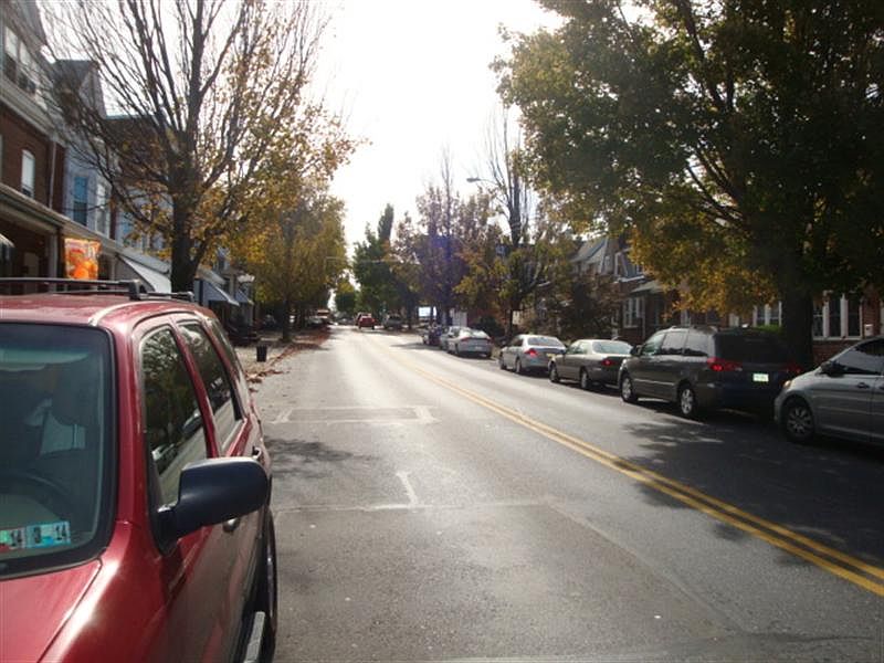 2nd image of 819 W Washington St