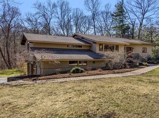 14 Perry Ln, Weston, MA 02493