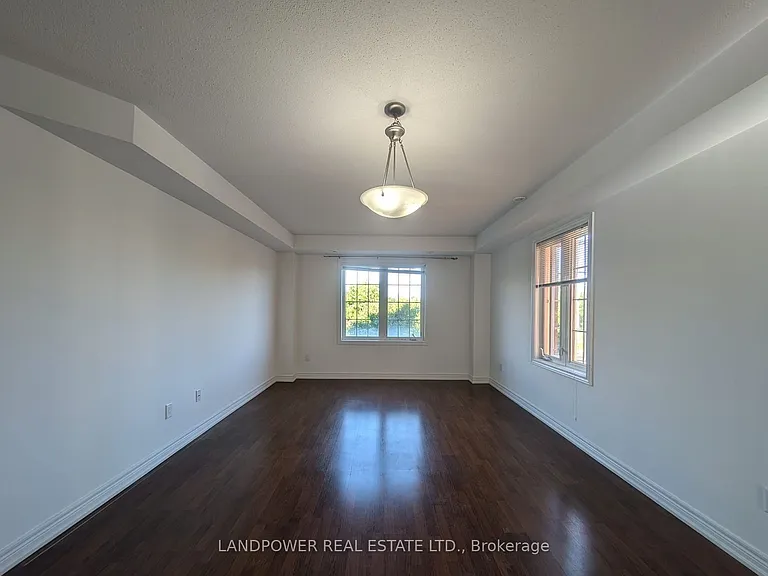 9872 McCowan Rd — Photo 10