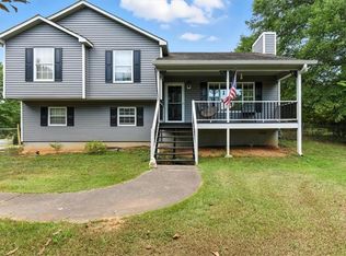 10 Misty Hollow Ct, Euharlee, GA 30145
