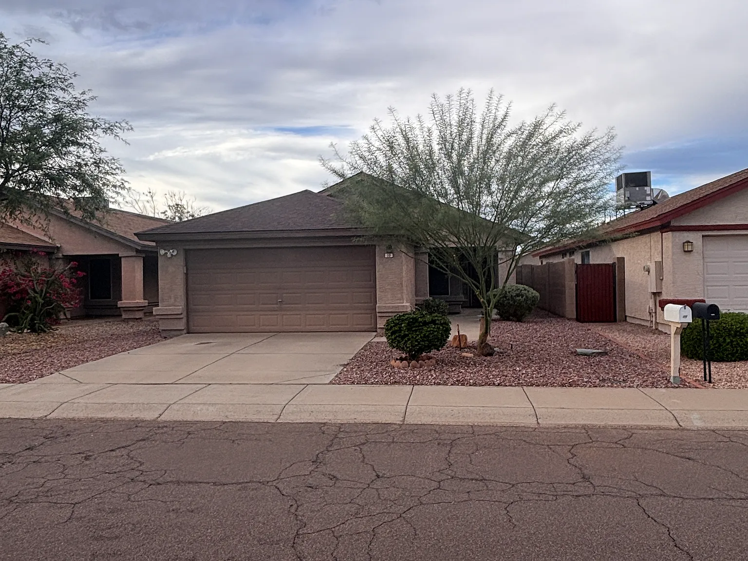 3 bed, 1350 sqft, $2,450 — Photo 1