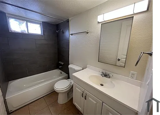 901 E Pierce St #5 — Photo 9