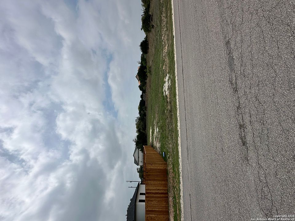 2nd image of 342 S CALVIN BARRETT LOT 1359