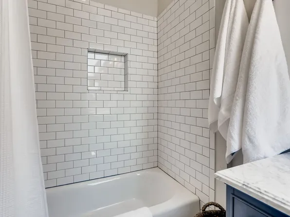 2418 Welton St APT B, Denver, CO 80205