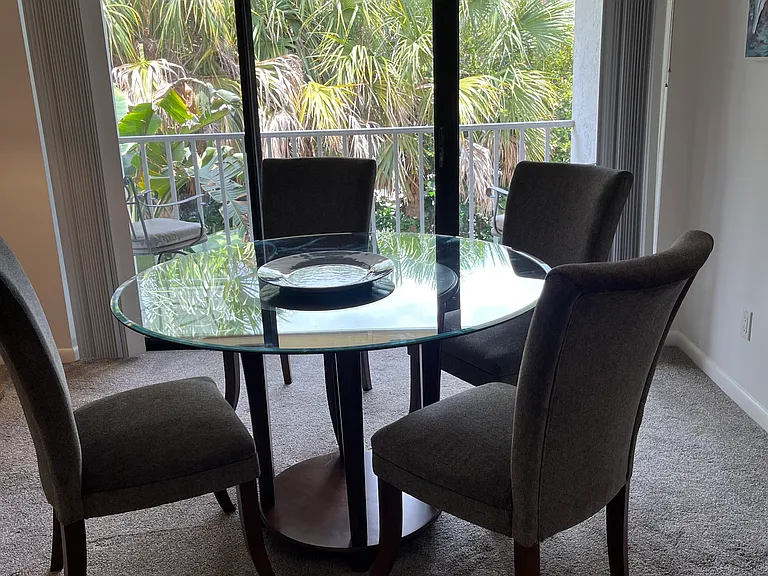 615 NW Oleander St #202 — Photo 2
