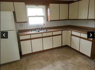 4211 S Whitnall Ave, Milwaukee, WI 53207