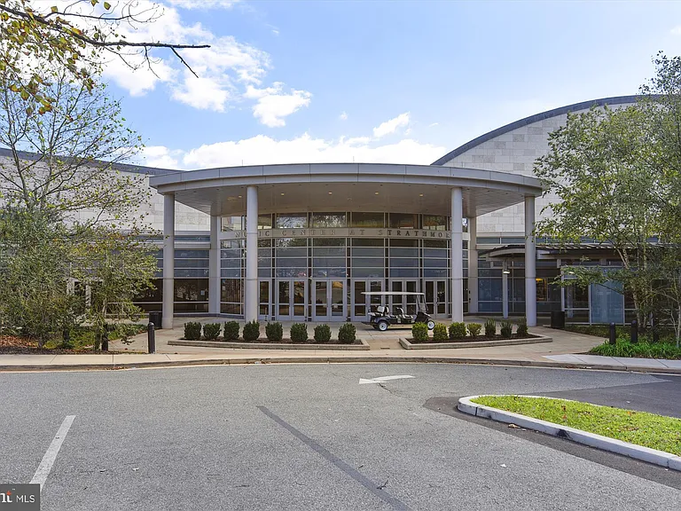 10500 Rockville Pike #1120 — Photo 32