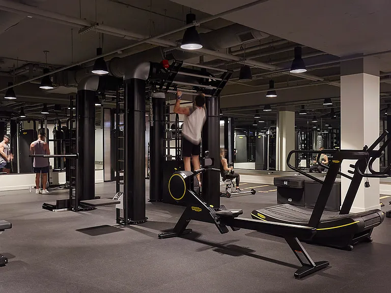 CARDIO & WEIGHT ROOM