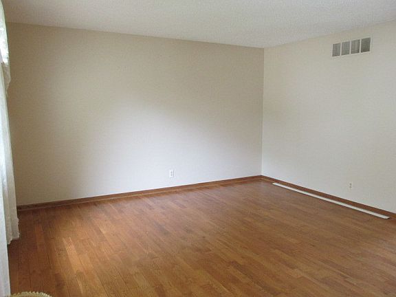3rd image of 14364 S Boulder Dr