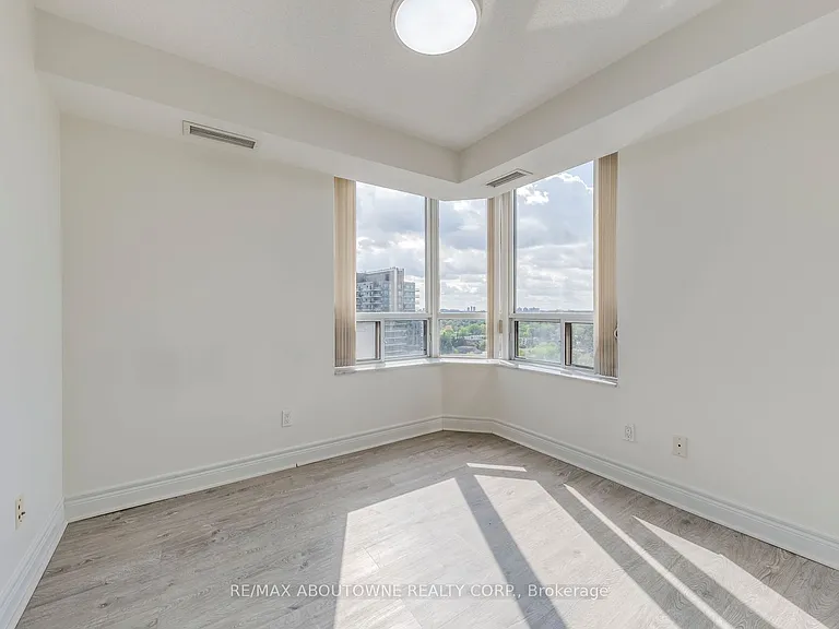 5418 Yonge St #1805 — Photo 33