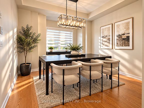 3rd image of 12 Heathrow Ln