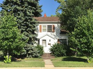 1001 Sinclair St, Bottineau, ND 58318