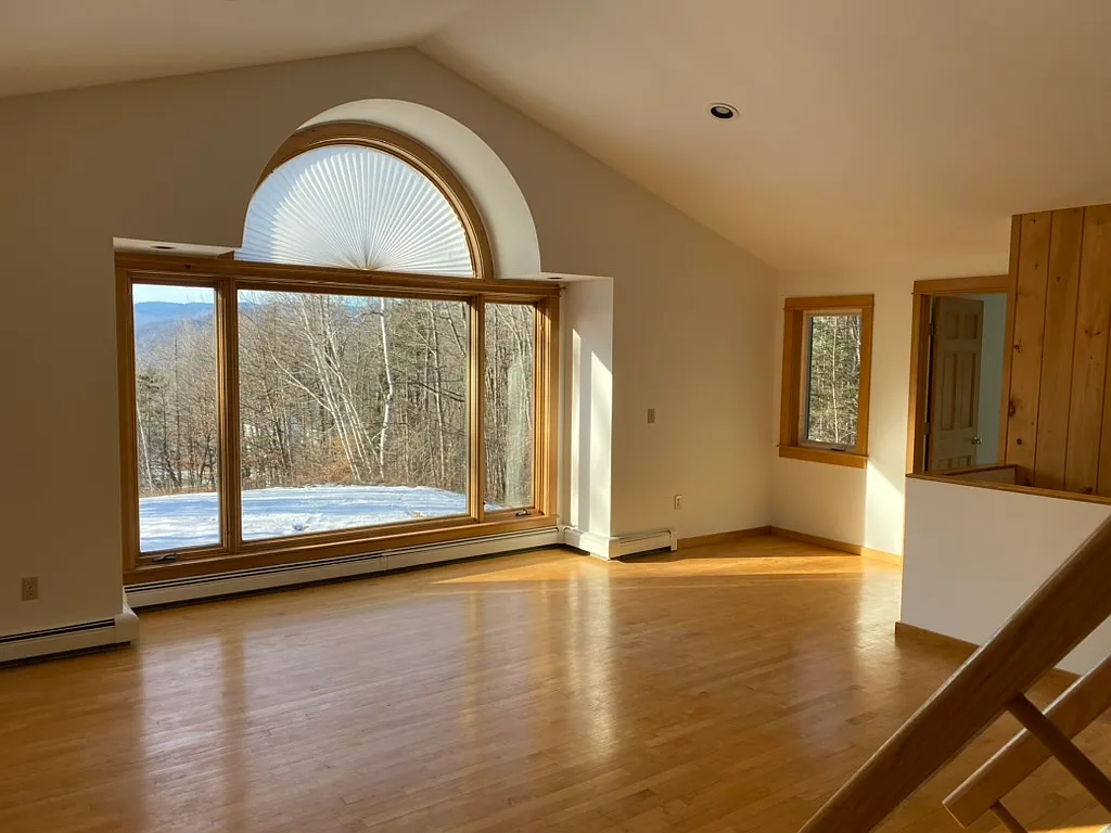 3 bed, 2000 sqft, $3,200 — Photo 4