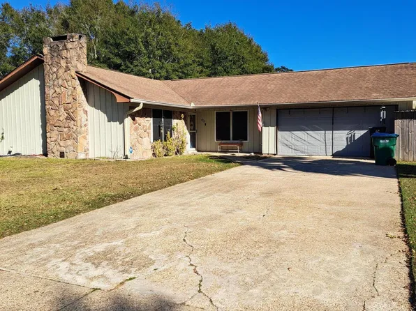 101 Running Deer Dr, Gulfport, MS 39503