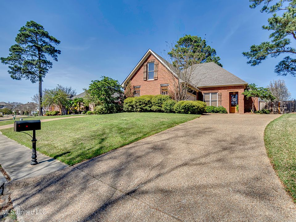 1st image of 1406 Windrose Dr