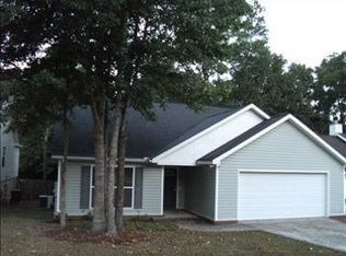 216 Bougainvillea Cir, Dothan, AL 36301