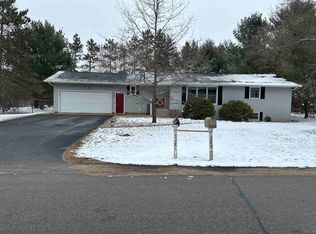 3285 Orchid Ln, Stevens Point, WI 54481