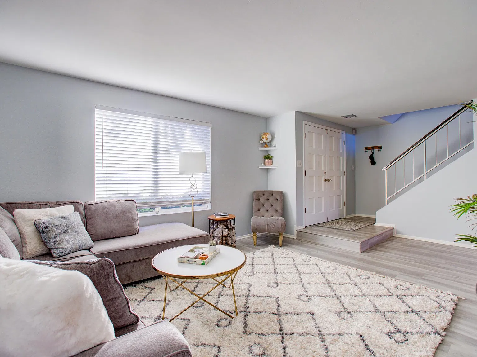 5150 N Granite Reef Rd — Photo 2
