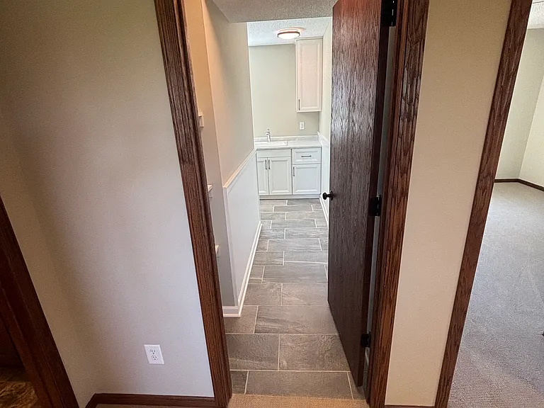 386 Greenway Dr — Photo 16