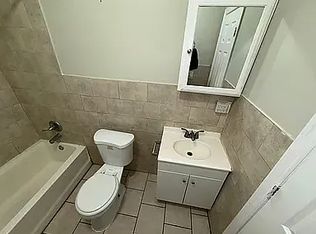 569 W 7th Ave #G1B, Roselle, NJ 07203