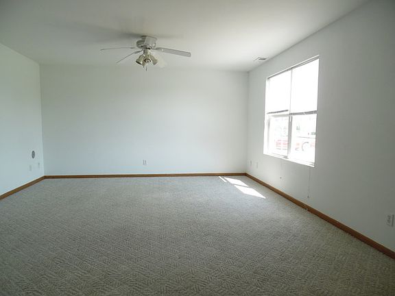 2nd image of 959 Fotis Dr APT 18