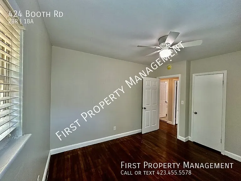 424 Booth Rd — Photo 13