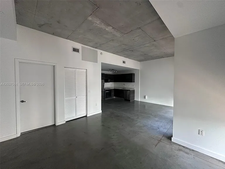 151 SE 1st St #2405 — Photo 6