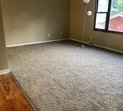 4th image of 629 S Batavia Ave APT 9
