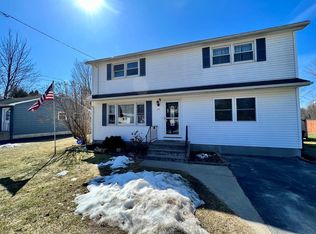 15 Brookview Dr, Plattsburgh, NY 12901