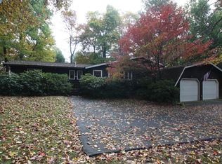 195 Sky Top Rd, Acme, PA 15610