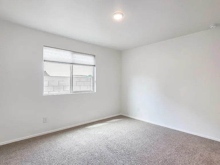 8562 S 253rd Ave — Photo 12