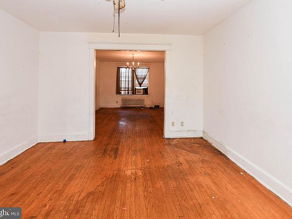 3rd image of 1656 U St SE