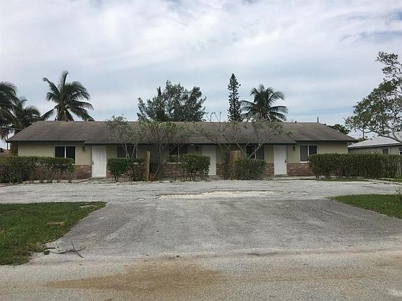 2nd image of 1040 Miami Blvd APT 2