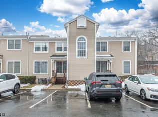 120 Willard St #14, Pompton Lakes Boro, NJ 07442