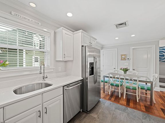 5th image of 580 Quarry St Unit 13