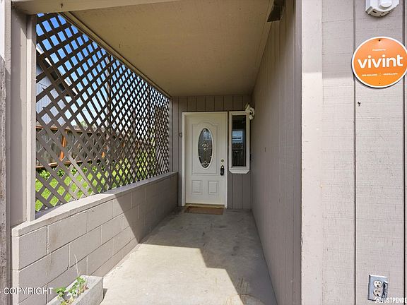 5th image of 8361 Ragged Top Cir