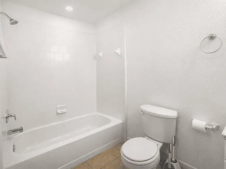 6721 Brothers Ln — Photo 6