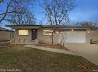 26230 Bonnie Ave, Warren, MI