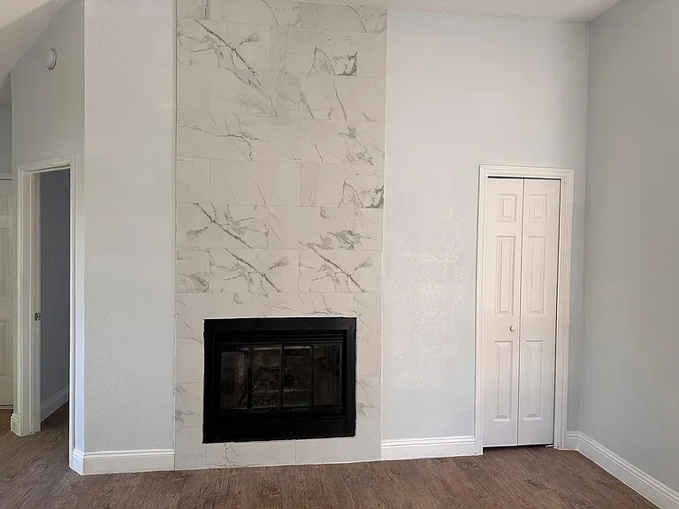 Dalewood Ln — Photo 10